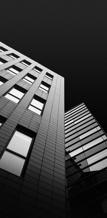 Dark-scene-of-skyscraper